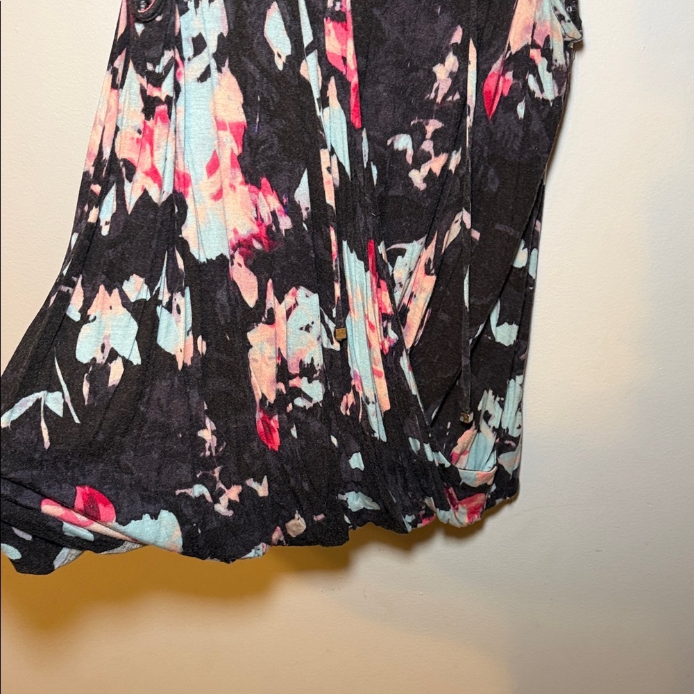 Jennifer Lopez Multicolor Lace-Up Tank Top - Picture 4 of 5